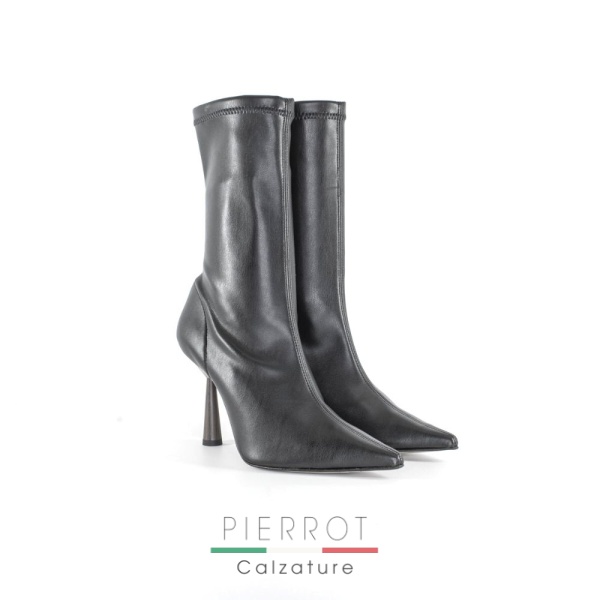 I22---angel alarcon---22586NERO.JPG