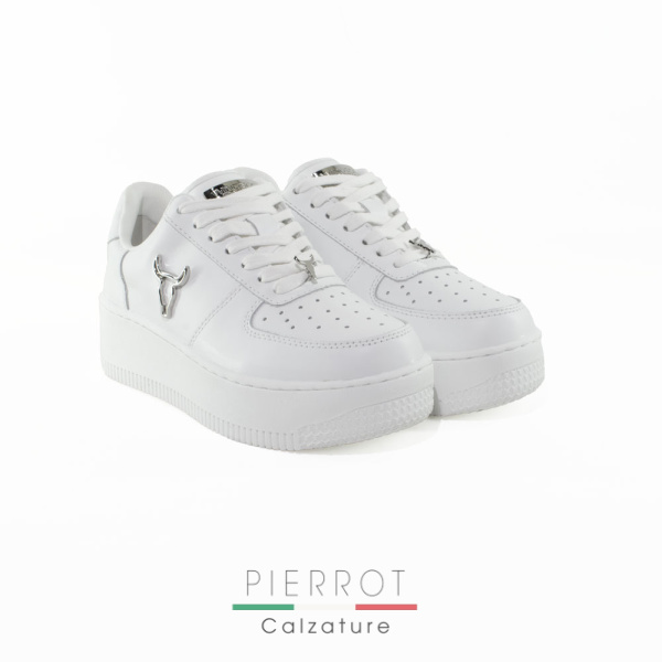 E24---windsor smith---RISE WHISILWHITE.JPG