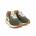 E24---w6yz---JET2 UNI 1F05VERDE.JPG